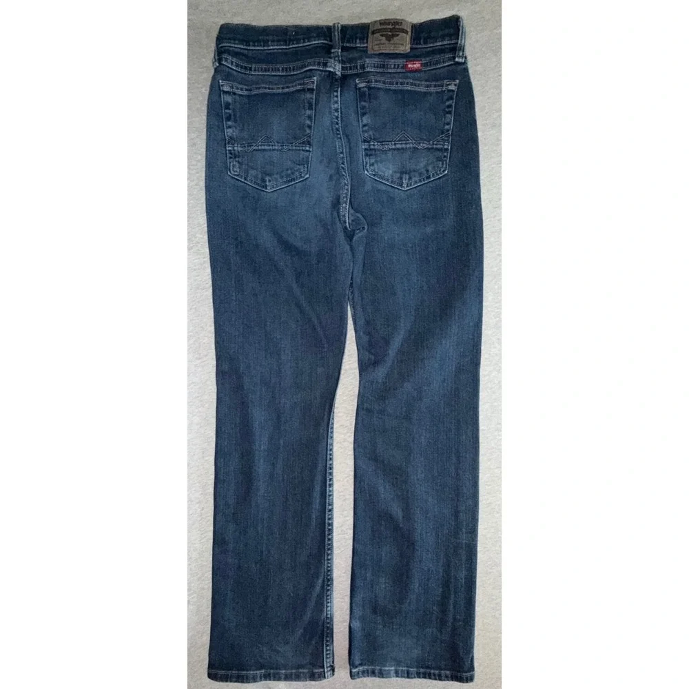 Wrangler Mens Relaxed Bootcut Jeans Size 30x32 Blue Dark Wash Western Cowboy